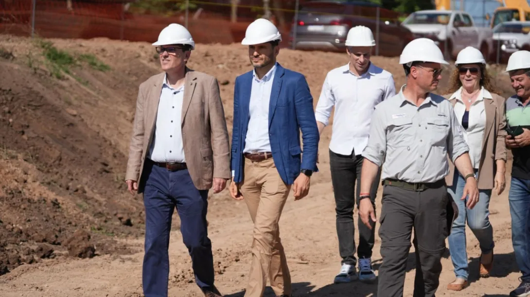 Obras para la Villa Deportiva y el Centro Acuático.